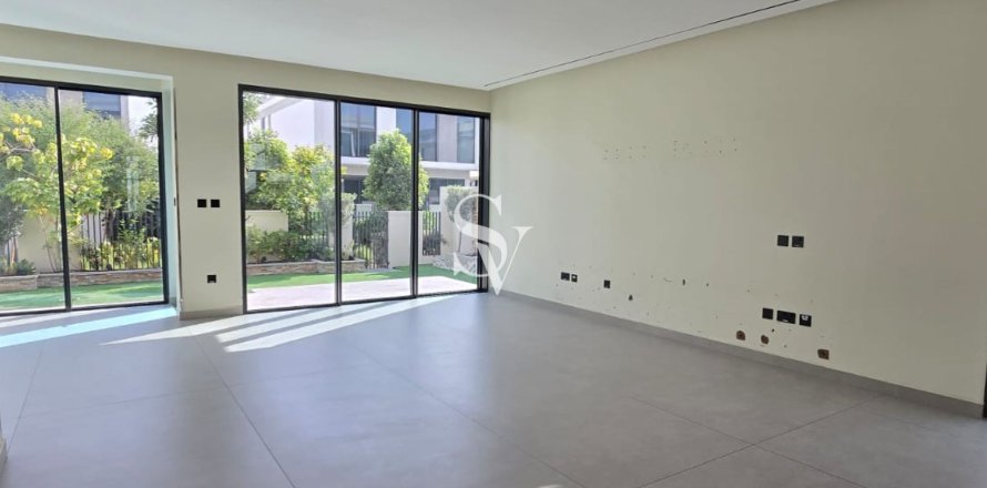 Vila v Tilal Al Ghaf, Dubai, SAE 4 ložnice, 432 m² Č.: 720103
