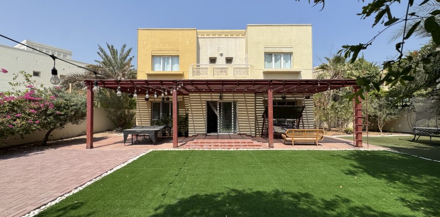 ویلا در Meadows، Dubai ، امارات متحده عربی 5 خوابه ، 788.94 متر مربع.  شماره 759881