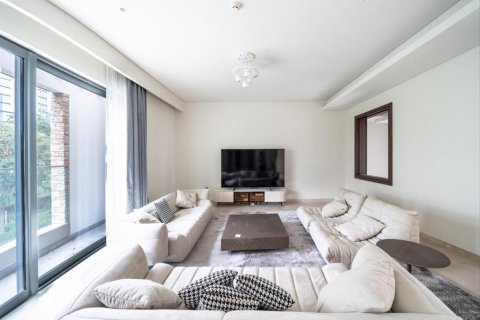Vilë në Mohammed Bin Rashid City, Dubai, Emiratet e Bashkuara Arabe 4 dhoma gjumi, 559 m2. № 623346 - Foto 18