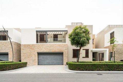 Vilë në Mohammed Bin Rashid City, Dubai, Emiratet e Bashkuara Arabe 4 dhoma gjumi, 559 m2. № 623346 - Foto 2