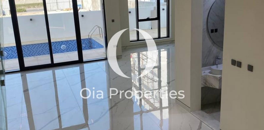 Villa on the Yas Island, Abu Dhabi, AÜE: 4 magamistoaga, 502 m² Nr 608771