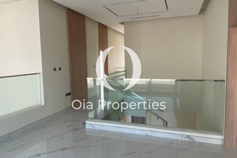 Müüa villa on the Yas Island, Abu Dhabi, AÜE: 4 magamistoaga, 502 m² Nr 608771 - pilt 4