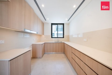 Villa in Dubai, UAE 4 bedrooms, 428.6 sq.m. № 710175 - photo 13