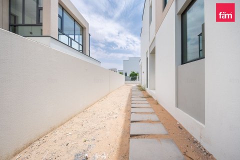 Villa in Dubai, UAE 4 bedrooms, 428.6 sq.m. № 710175 - photo 11