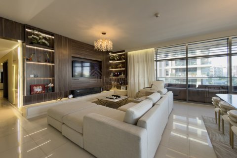 Apartment in Dubai Hills Estate, UAE 3 bedrooms, 181 sq.m. № 713262 - photo 3