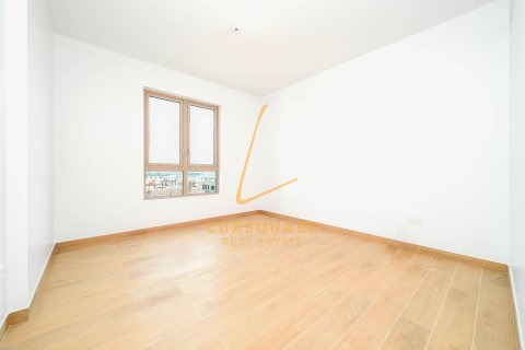Apartment in Jumeirah, Dubai, UAE 2 bedrooms, 118 sq.m. № 713264 - photo 12