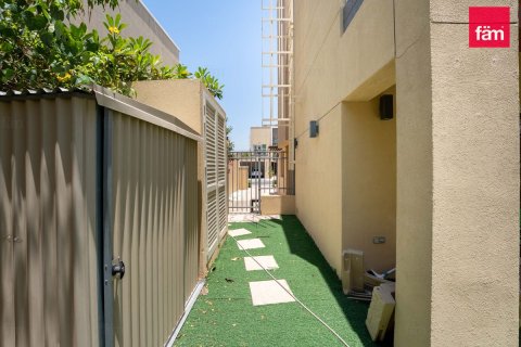 Vila di Al Barsha, Dubai, UEA 3 kamar tidur, 232.4 m2 nomor 710196 - foto 2