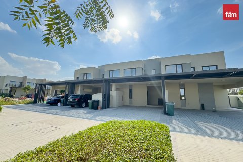 Townhouse in Dubai, UAE 3 bedrooms, 147.6 sq.m. № 710206