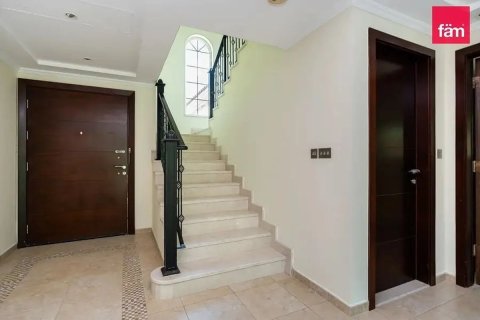 Jumeirah Park, Dubai, UAE의 판매용 빌라 침실 4개, 524.9제곱미터 번호 710198 - 사진 8