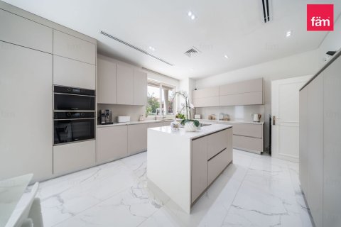 Vila di Dubai, UEA 5 kamar tidur, 560.8 m2 nomor 713216 - foto 9