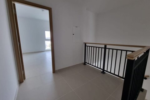 Villa in Dubai Land, Dubai, UAE 4 bedrooms, 230 sq.m. № 717776 - photo 9