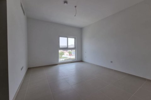 Villa in Dubai Land, Dubai, UAE 4 bedrooms, 230 sq.m. № 717776 - photo 6