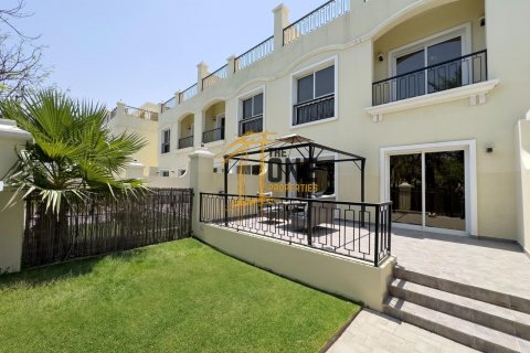 Al Hamra Village, Ras Al Khaimah, BAE’de satılık townhouse 3 yatak odası, 258.8 m&sup2; No 578324 - fotoğraf 13