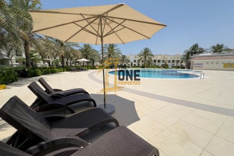 Al Hamra Village, Ras Al Khaimah, BAE’de satılık townhouse 3 yatak odası, 258.8 m&sup2; No 578324 - fotoğraf 1