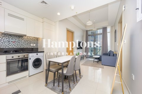 Business Bay, Dubai, संयुक्त अरब अमीरात में अपार्टमेंट, 2 बेडरूम, 75.5487 वर्ग मीटर, संख्या 701090 - फ़ोटो 2