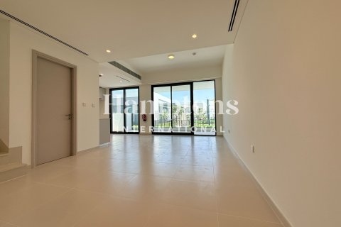 Adosado en Arabian Ranches 3, Dubai, EAU 3 dormitorios, 120.29 m² № 701088