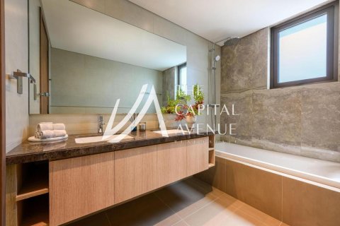 Townhouse in Khalifa City, Abu Dhabi, UAE 3 bedrooms, 172 sq.m. № 605022 - photo 11