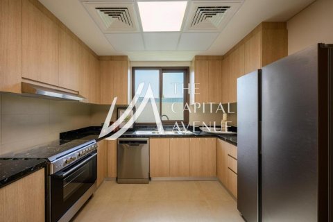 Townhouse in Khalifa City, Abu Dhabi, UAE 3 bedrooms, 172 sq.m. № 605022 - photo 4