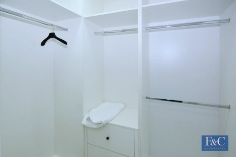 Apartman u gradu Palm Jumeirah, Dubai, UAE 2 spavaće sobe, 147 m2 Br. 704761 - Slika 17