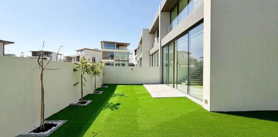 Dubai, संयुक्त अरब अमीरात में टाउनहाउस, 3 बेडरूम, 300 वर्ग मीटर, संख्या 702475