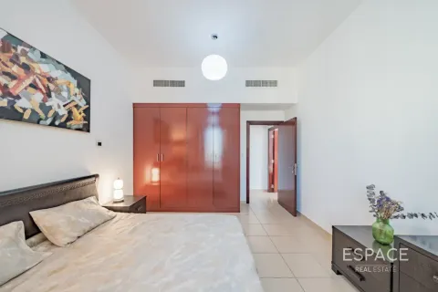 Apartamento en alquiler en Jumeirah Beach Residence, Dubai, EAU 2 dormitorios, 120 m2 № 738430 - foto 2