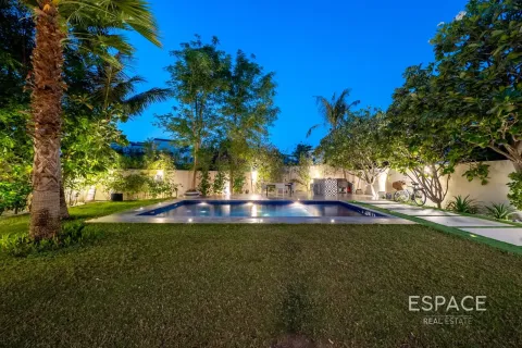 Vilë në Jumeirah Park, Dubai, Emiratet e Bashkuara Arabe 4 dhoma gjumi, 307 m2. № 737900 - Foto 3