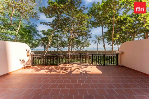Huoneisto Palm Jumeirah, Dubai, Arabiemiraatit 2 makuuhuonetta, 208.6 m2 № 687433 - kuva 20