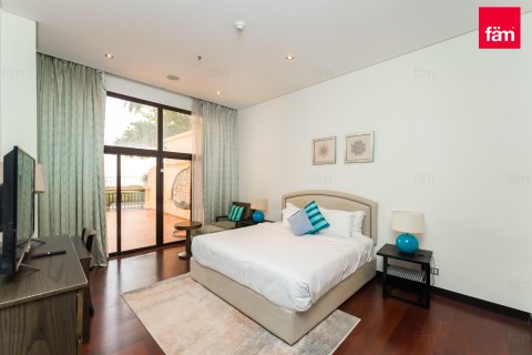 Huoneisto Palm Jumeirah, Dubai, Arabiemiraatit 2 makuuhuonetta, 208.6 m2 № 687433 - kuva 1