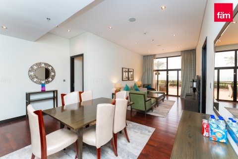 Huoneisto Palm Jumeirah, Dubai, Arabiemiraatit 2 makuuhuonetta, 208.6 m2 № 687433 - kuva 2