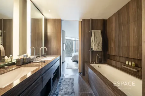 Apartment in ARMANI RESIDENCES in Burj Khalifa, Dubai, UAE 1 bedroom, 98 sq.m. № 650367 - photo 13