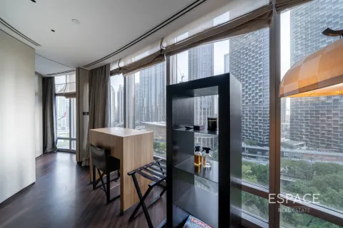 Apartment in ARMANI RESIDENCES in Burj Khalifa, Dubai, UAE 1 bedroom, 98 sq.m. № 650367 - photo 17