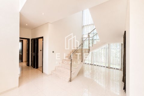 Vilă de închiriat în DAMAC Hills (Akoya by DAMAC), Dubai, EAU 5 dormitoare, 465 mp.  №760008 - poză 23