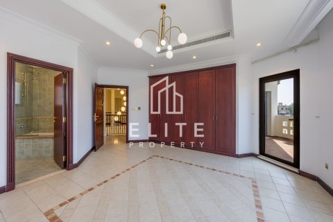Villa in Palm Jumeirah, Dubai, UAE 5 bedrooms, 657 sq.m. № 760013 - photo 11