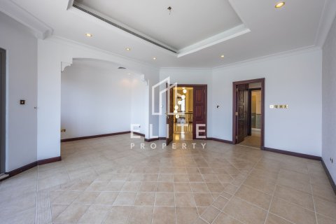 Villa in Palm Jumeirah, Dubai, UAE 5 bedrooms, 657 sq.m. № 760013 - photo 8