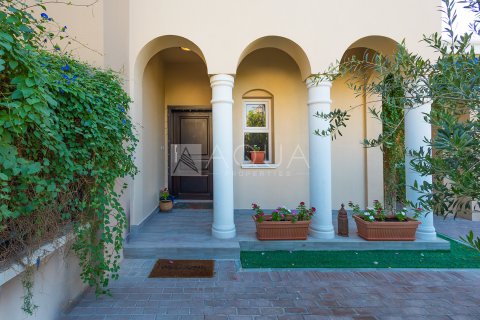 Villa in Serena, Dubai, UAE 4 bedrooms, 276.4 sq.m. № 766930 - photo 3