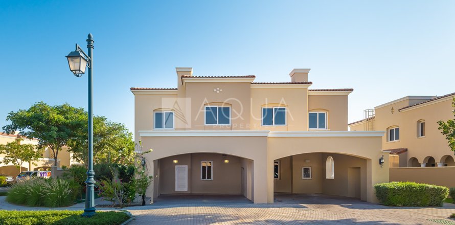 Villa in Serena, Dubai, UAE 4 bedrooms, 276.4 sq.m. № 766930