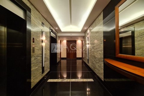 Office in Jumeirah Lake Towers, Dubai, UAE 177.5 sq.m. № 619598 - photo 10