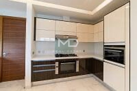 Vilë në Saadiyat Island, Abu Dhabi, Emiratet e Bashkuara Arabe 5 dhoma gjumi, 581 m2. № 554988 - Foto 17