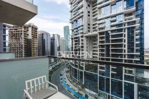 Διαμέρισμα σε Business Bay, Dubai, ΗΑΕ 2 υπνοδωμάτια, 111.95 τ.μ. Αρ. 746554 - φωτογραφία 12