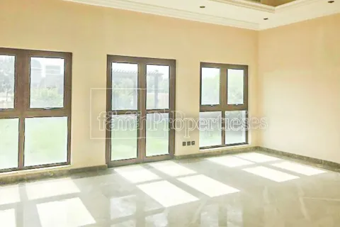 Dubai, BAE’de satılık villa 6 yatak odası, 985.5 m&sup2; No 388812 - fotoğraf 6