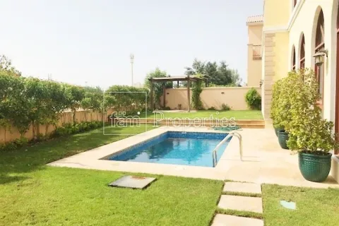 Dubai, BAE’de satılık villa 6 yatak odası, 985.5 m&sup2; No 388812 - fotoğraf 3