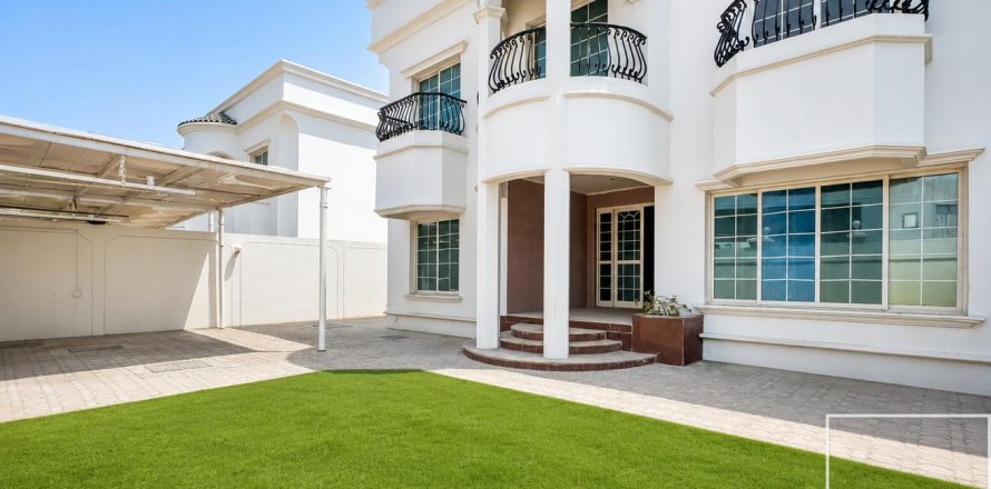 Vila di Al Safa, Dubai, UAE 4 bilik tidur, 1.02 meter persegi № 766855