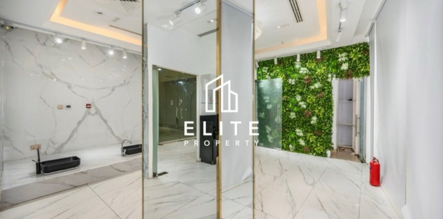 Pronë komerciale në Business Bay, Dubai, Emiratet e Bashkuara Arabe 79 m2. № 620188