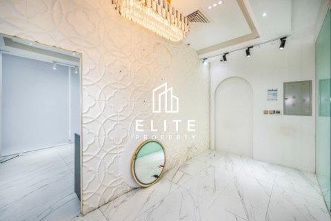 Pronë komerciale në Business Bay, Dubai, Emiratet e Bashkuara Arabe 79 m2. № 620188 - Foto 7
