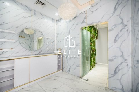 Pronë komerciale në Business Bay, Dubai, Emiratet e Bashkuara Arabe 79 m2. № 620188 - Foto 2