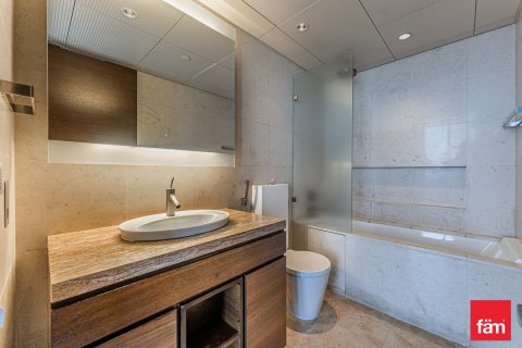 Appartamento in vendita a Downtown Dubai (Downtown Burj Dubai), Dubai, EAU 2 camere da letto, 191 mq. № 579342 - foto 7