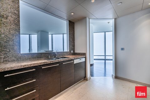 Appartamento in vendita a Downtown Dubai (Downtown Burj Dubai), Dubai, EAU 2 camere da letto, 191 mq. № 579342 - foto 1