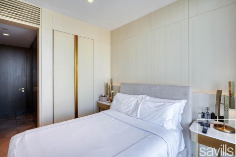 Huoneisto Palm Jumeirah, Dubai, Arabiemiraatit 3 makuuhuonetta, 216 m2 № 747169 - kuva 16