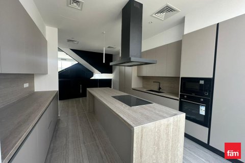 Villa in Al Barari, Dubai, UAE 4 bedrooms, 179.7 sq.m. № 701465 - photo 2