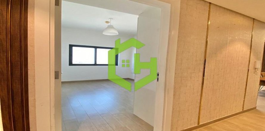 Apartament në Dubai, Emiratet e Bashkuara Arabe 3 dhoma gjumi, 94.6 m2. № 550152